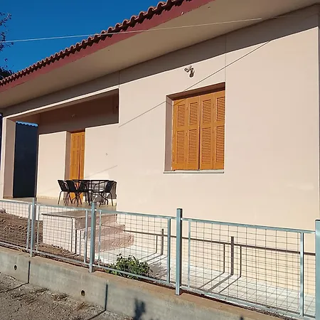 Dora's House Douneika Amaliada