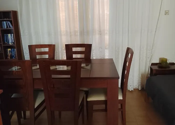 Dora's House Douneika