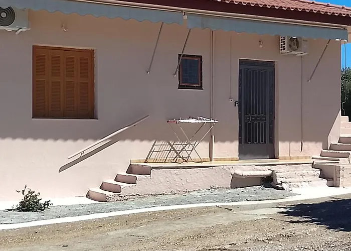 펜션 Dora's House Douneika Amaliada